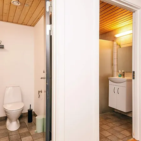 4 Star In Henne Сasa de vacaciones